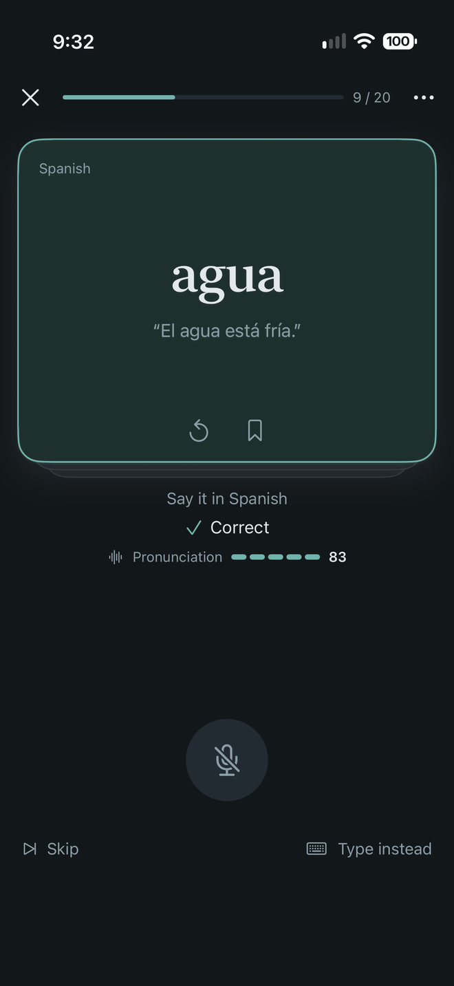 Speaking Spanish in TurnCards: agua, graded correct with a pronunciation score
